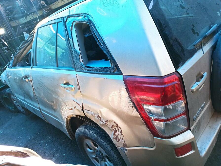Suzuki GRAND NOMADE 2009 - 1 REPUESTO USADO/USADA EN DESARME